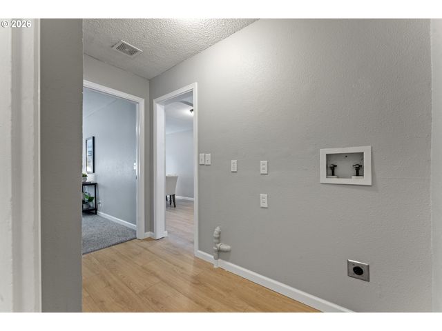 7915 N EXETER Ave, Portland, OR 97203