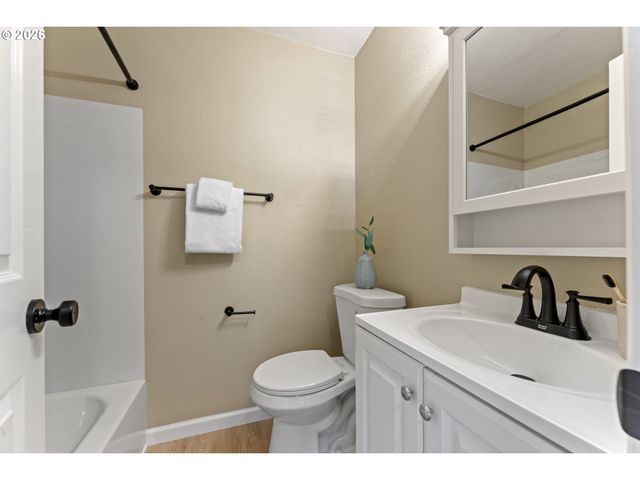 7915 N EXETER Ave, Portland, OR 97203