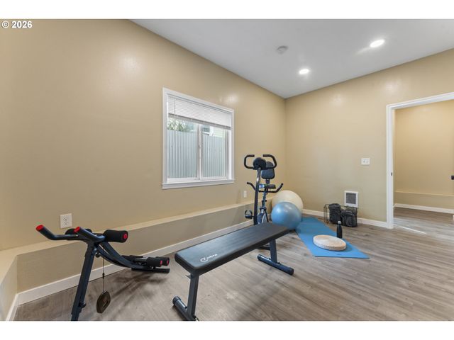 7915 N EXETER Ave, Portland, OR 97203