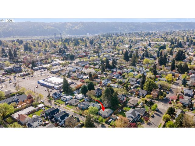 7915 N EXETER Ave, Portland, OR 97203