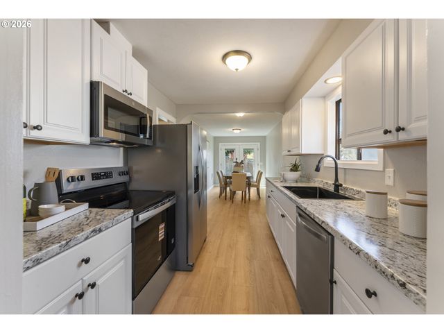 7915 N EXETER Ave, Portland, OR 97203