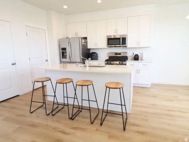 8240 W CASCADE VIEW WAY, Magna, UT 84044