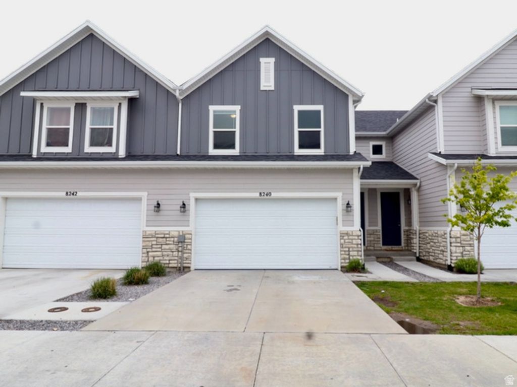 8240 W CASCADE VIEW WAY, Magna, UT 84044