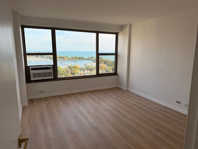 2970 N Lake Shore Drive 18D, Chicago, IL 60657