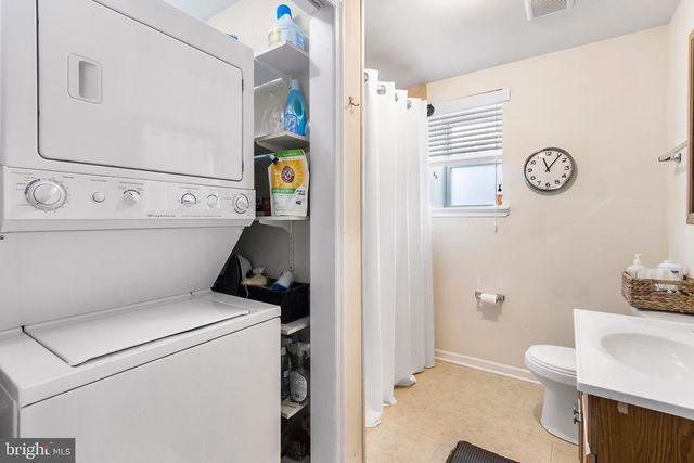 2520 S ISEMINGER ST, Philadelphia, PA 19148