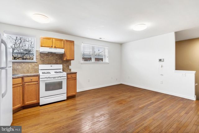 2520 S ISEMINGER ST, Philadelphia, PA 19148