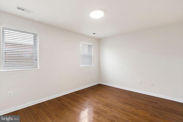 2520 S ISEMINGER ST, Philadelphia, PA 19148