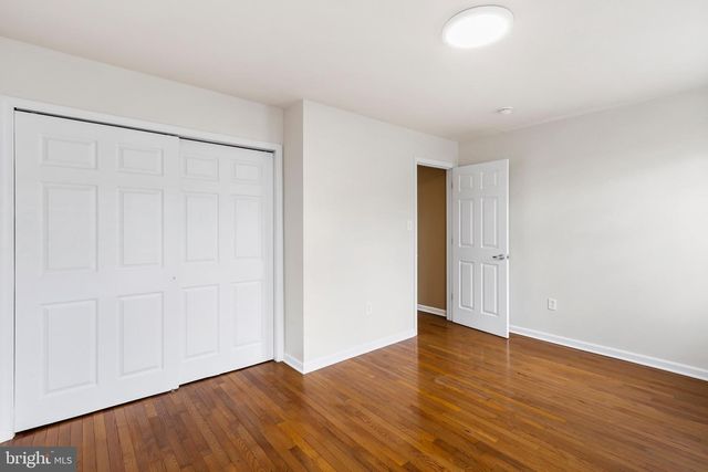 2520 S ISEMINGER ST, Philadelphia, PA 19148