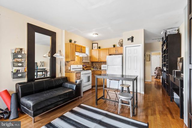2520 S ISEMINGER ST, Philadelphia, PA 19148