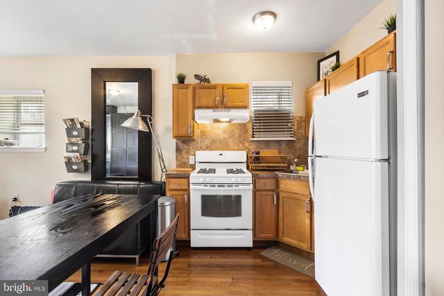 2520 S ISEMINGER ST, Philadelphia, PA 19148