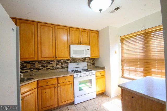 431 ATLANTA CT, Sewell, NJ 08080