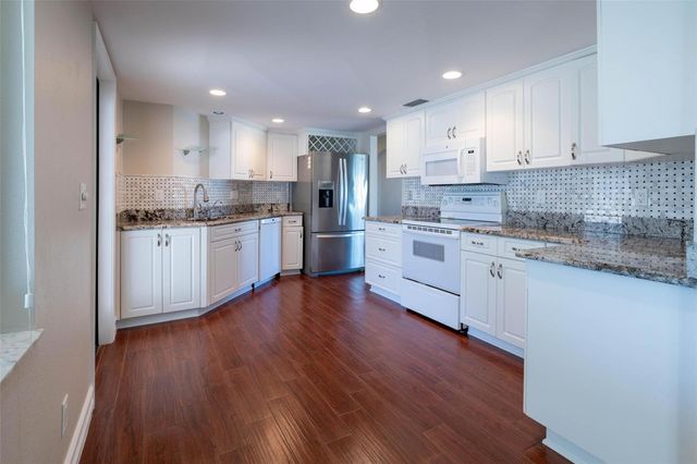 3125 SE 22ND AVENUE, Cape Coral, FL 33904