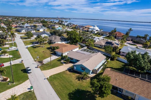 3125 SE 22ND AVENUE, Cape Coral, FL 33904