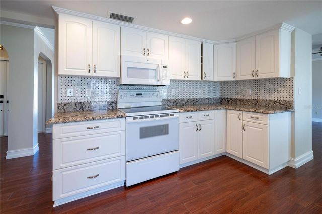 3125 SE 22ND AVENUE, Cape Coral, FL 33904