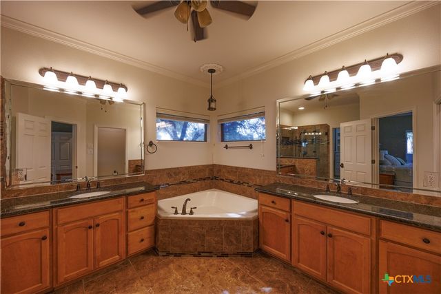 33 Branding Iron Drive, Belton, TX 76513