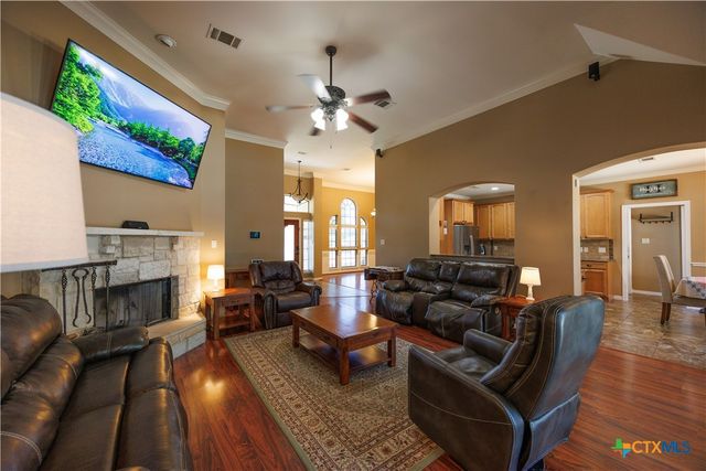 33 Branding Iron Drive, Belton, TX 76513