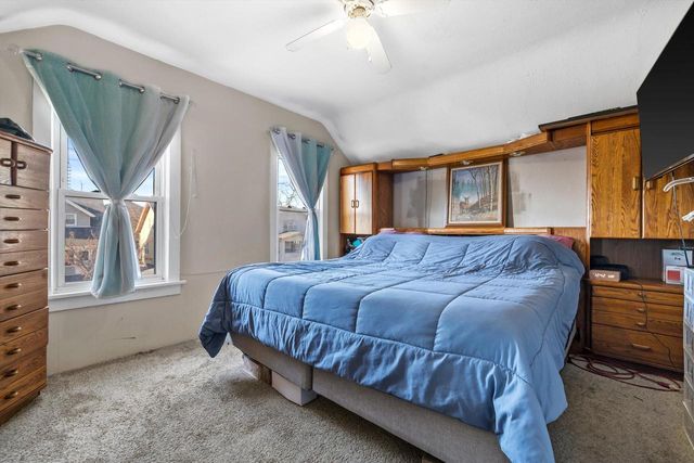 7313 38th AVENUE, Kenosha, WI 53142