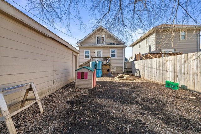 7313 38th AVENUE, Kenosha, WI 53142