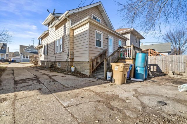 7313 38th AVENUE, Kenosha, WI 53142