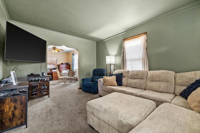 7313 38th AVENUE, Kenosha, WI 53142