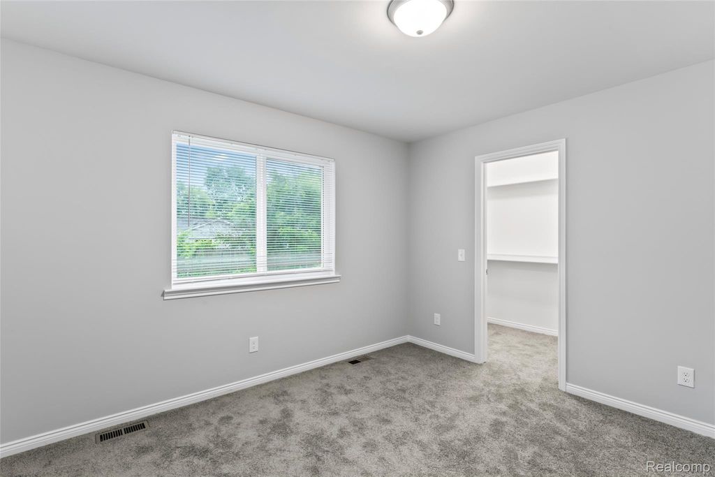 Image 21 of property listing at 23240 Bolam Avenue, Warren, MI 48089