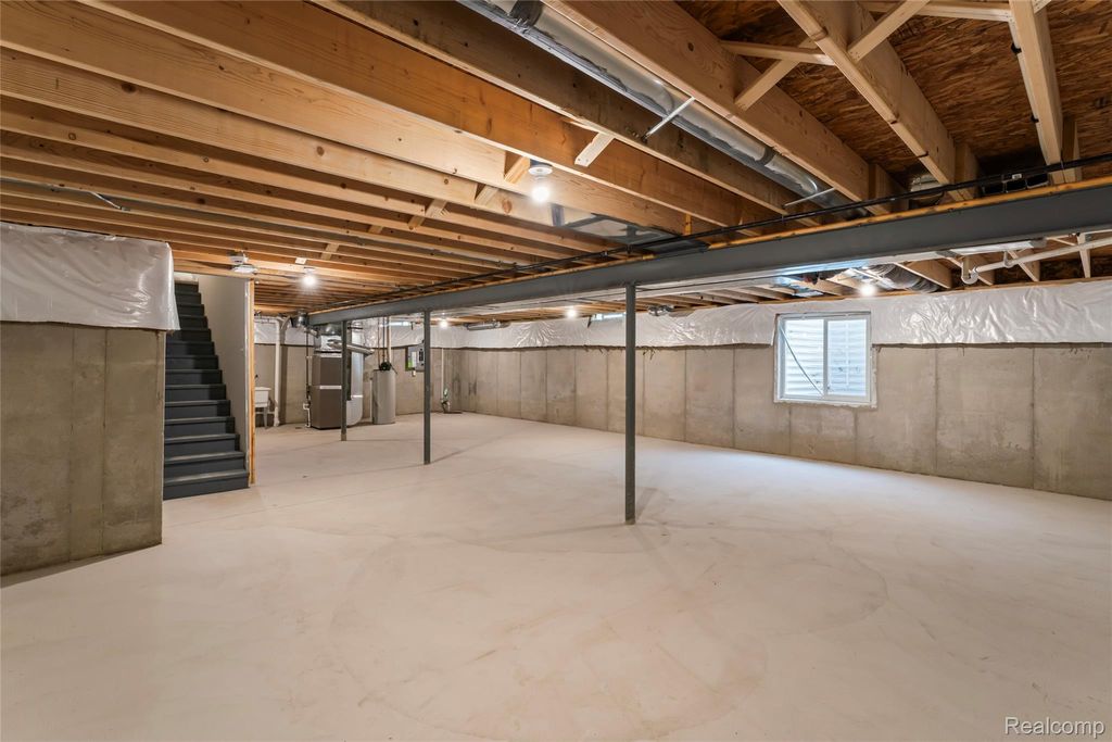 Image 28 of property listing at 23240 Bolam Avenue, Warren, MI 48089