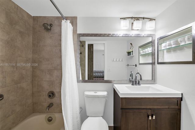 1116 E Cambridge E 1116, Deerfield Beach, FL 33442