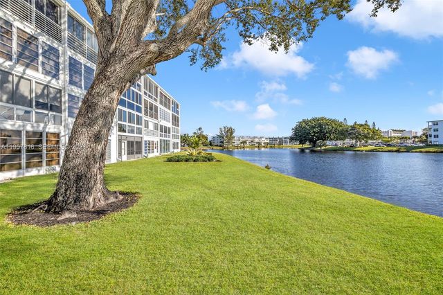 1116 E Cambridge E 1116, Deerfield Beach, FL 33442