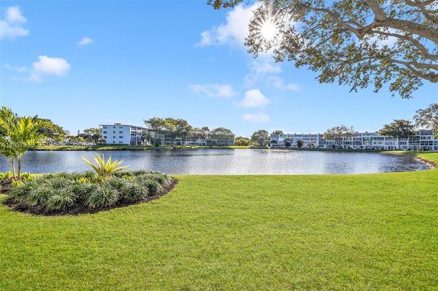 1116 E Cambridge E 1116, Deerfield Beach, FL 33442