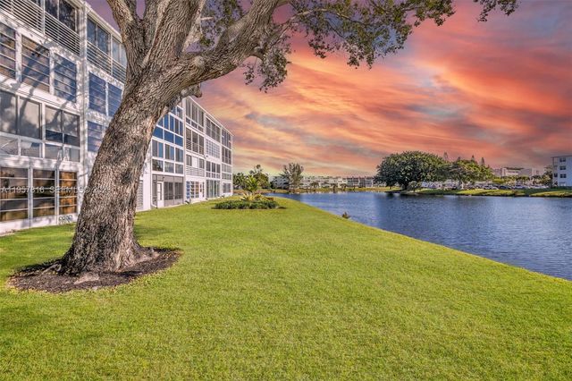 1116 E Cambridge E 1116, Deerfield Beach, FL 33442