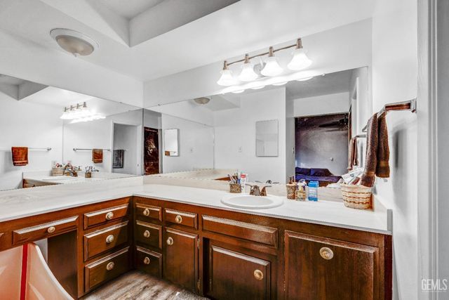 3501 Argent Street, Bakersfield, CA 93304