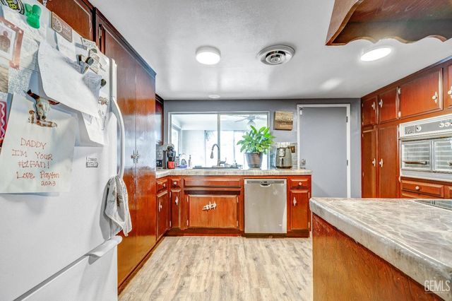 3501 Argent Street, Bakersfield, CA 93304