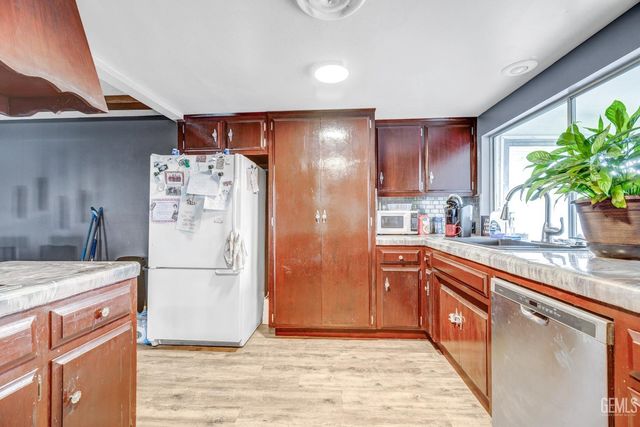 3501 Argent Street, Bakersfield, CA 93304