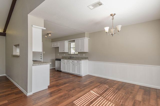 1102 Newport Boulevard, League City, TX 77573