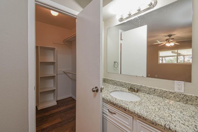 1102 Newport Boulevard, League City, TX 77573