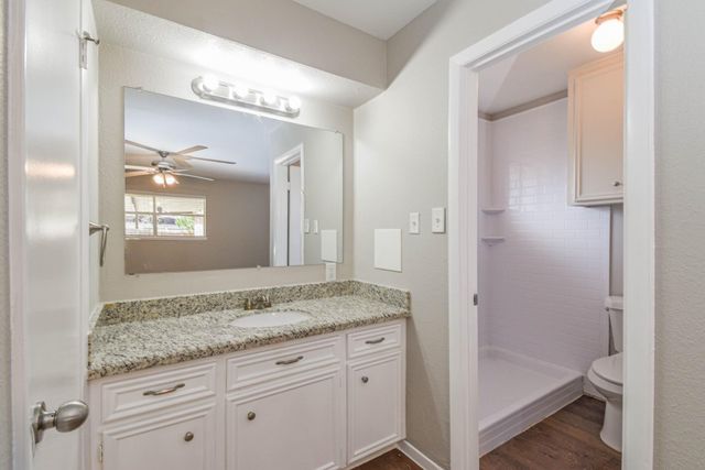 1102 Newport Boulevard, League City, TX 77573