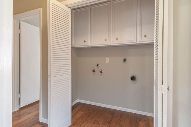 1102 Newport Boulevard, League City, TX 77573