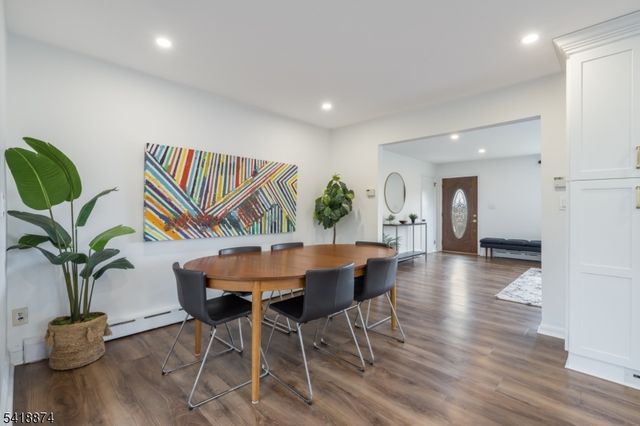 224 Gates Ave, Long Hill Twp., NJ 07933