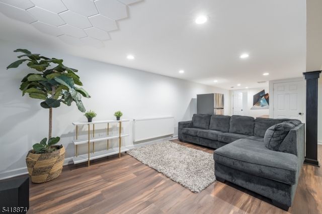 224 Gates Ave, Long Hill Twp., NJ 07933