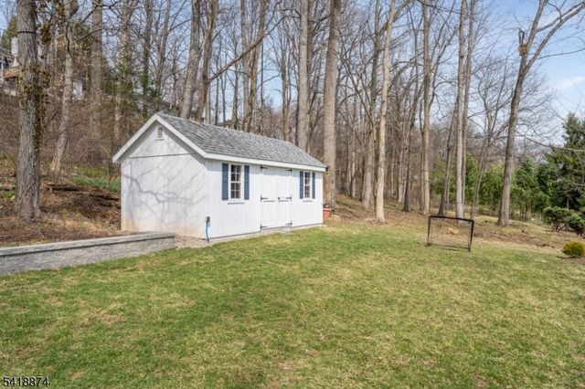 224 Gates Ave, Long Hill Twp., NJ 07933