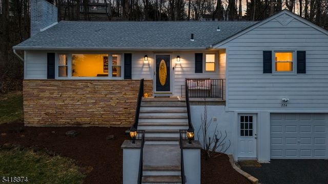 224 Gates Ave, Long Hill Twp., NJ 07933