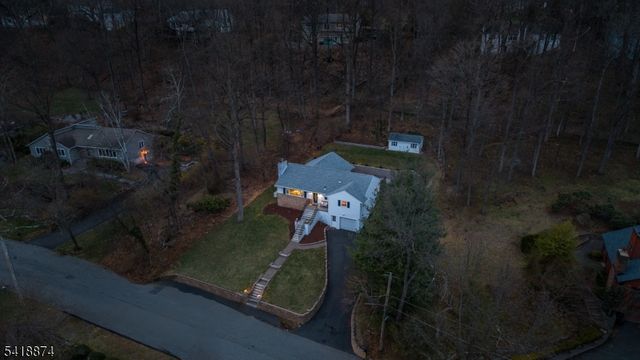 224 Gates Ave, Long Hill Twp., NJ 07933