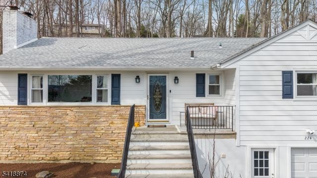 224 Gates Ave, Long Hill Twp., NJ 07933