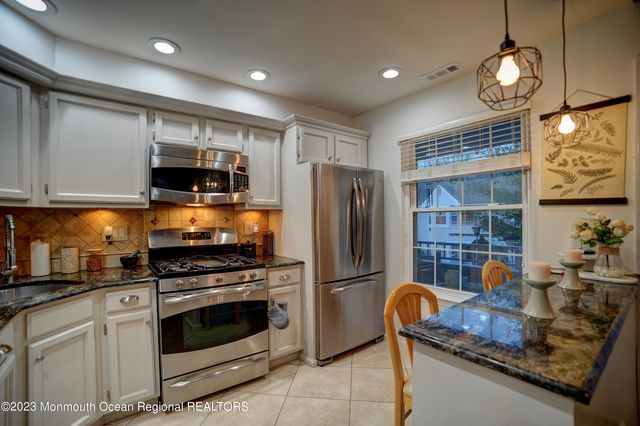 88 Wycombe Place, Franklin Twp, NJ 08873