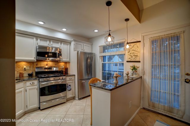 88 Wycombe Place, Franklin Twp, NJ 08873