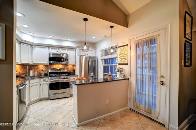 88 Wycombe Place, Franklin Twp, NJ 08873
