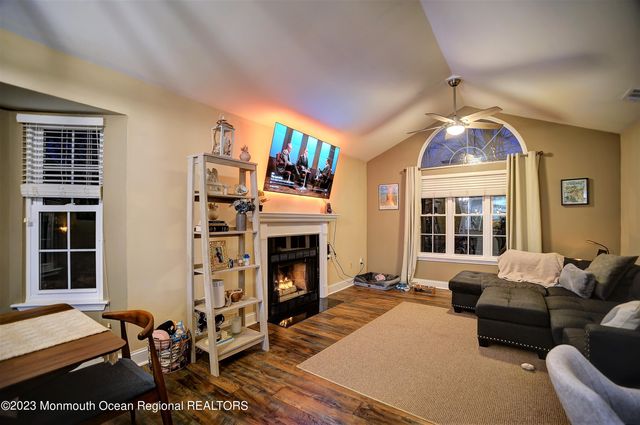 88 Wycombe Place, Franklin Twp, NJ 08873