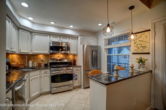 88 Wycombe Place, Franklin Twp, NJ 08873