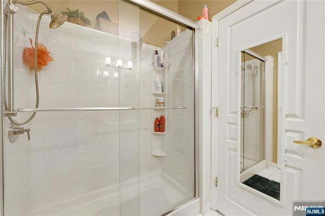 520 Victor Street 8, Saddle Brook, NJ 07663