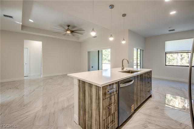 2512 48th ST W, Lehigh Acres, FL 33971